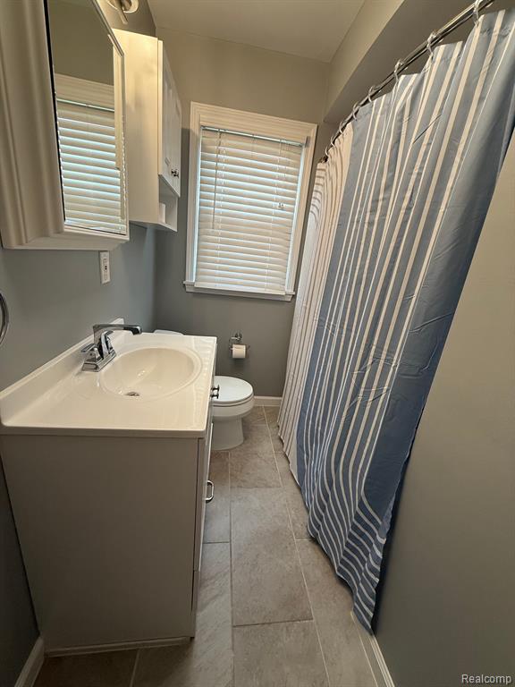 800 CAMBRIDGE Road, Berkley, MI 48072 — Photo 24