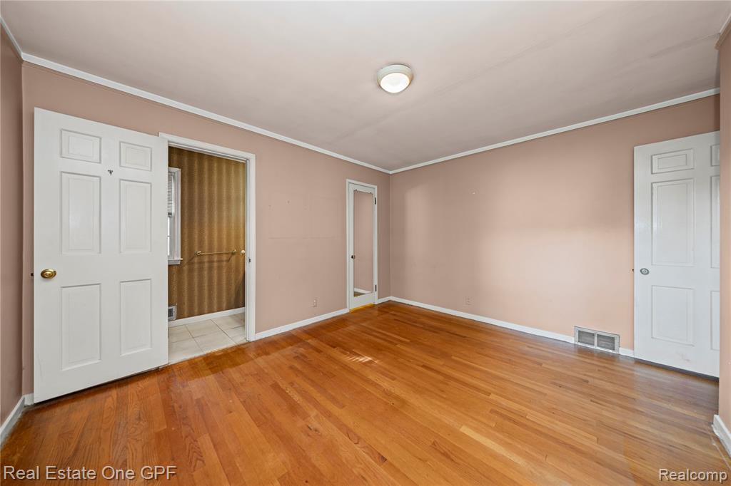 438 Colonial Court, Grosse Pointe Farms, MI 48236 — Photo 19
