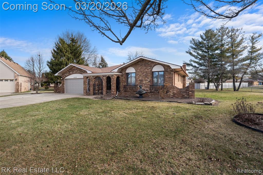 41319 Julie Court, Clinton Twp, MI 48038 — Photo 2
