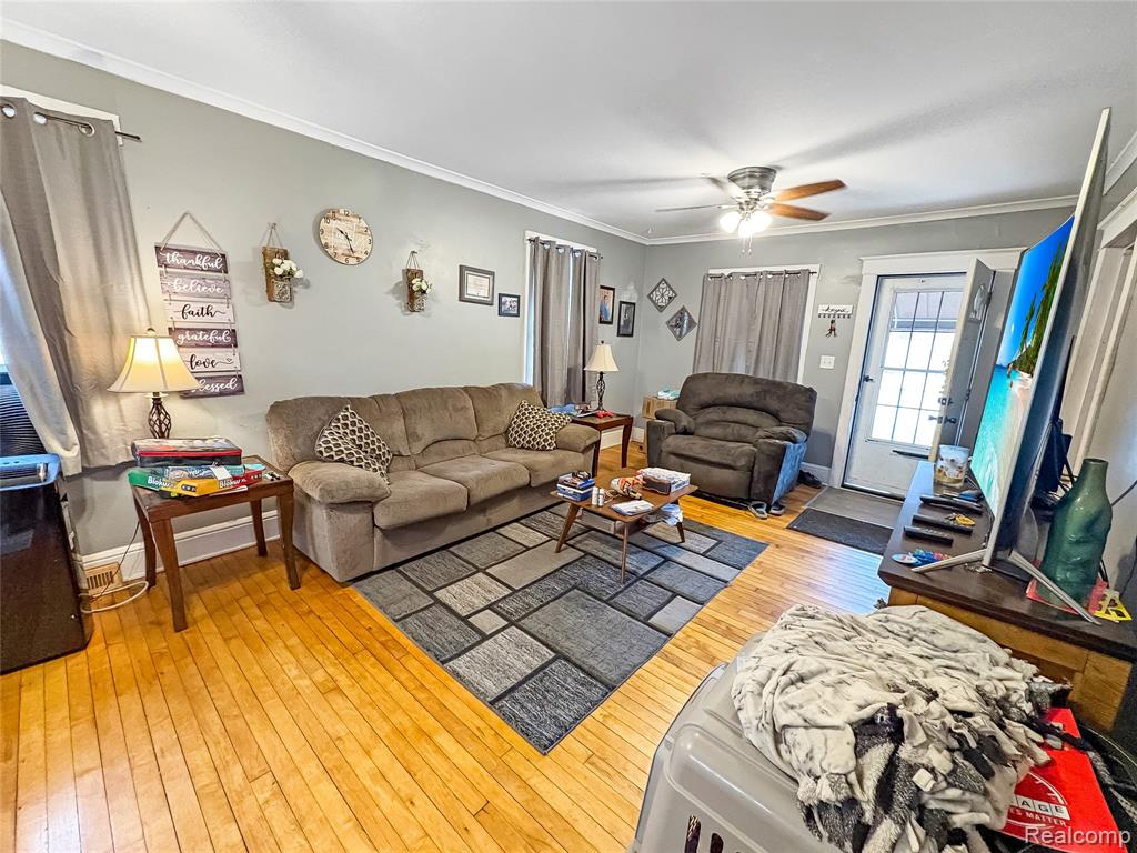 905 Wright Street, Saginaw, MI 48602 — Photo 7