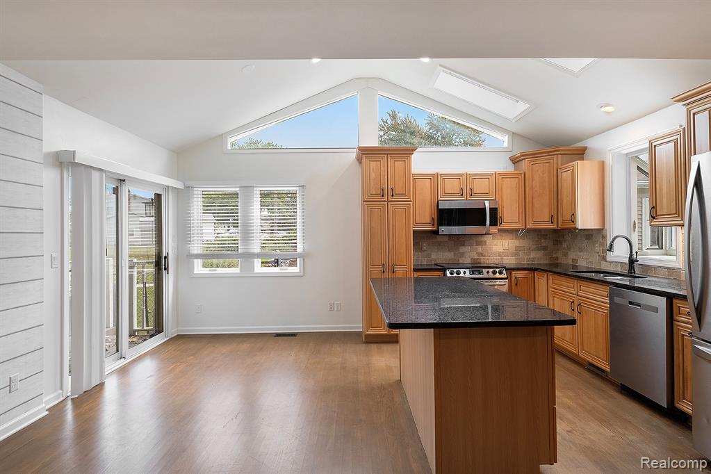 12147 Torrey Road, Fenton, MI 48430 — Photo 4