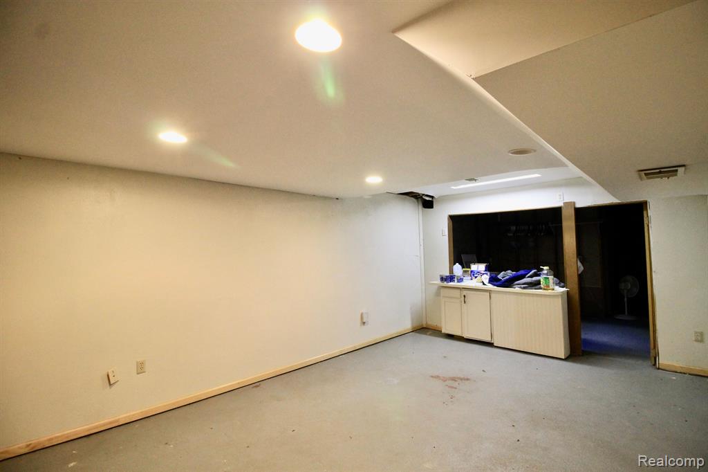 8050 N GENESEE Road, Mount Morris, MI 48458 — Photo 18
