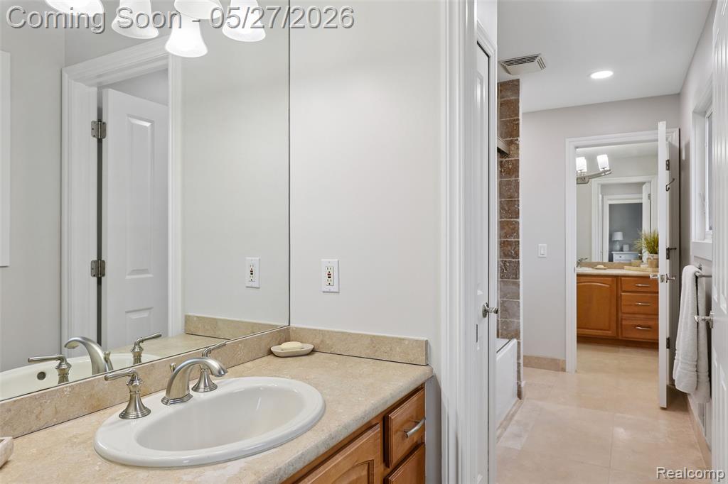 1600 Vanstone Drive, Commerce Twp, MI 48382 — Photo 21
