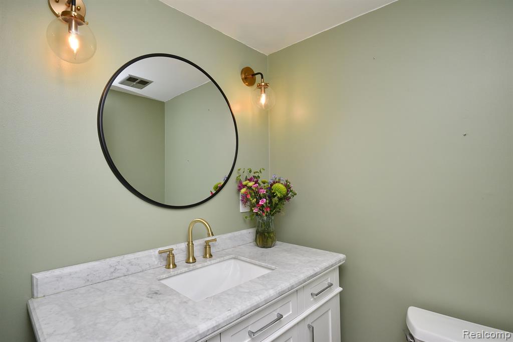 1709 BRENTWOOD Drive, 288, Troy, MI 48098 — Photo 12