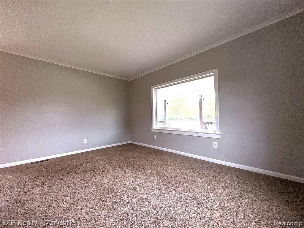 8897 Avoca Road, Avoca, MI 48006 — Photo 10