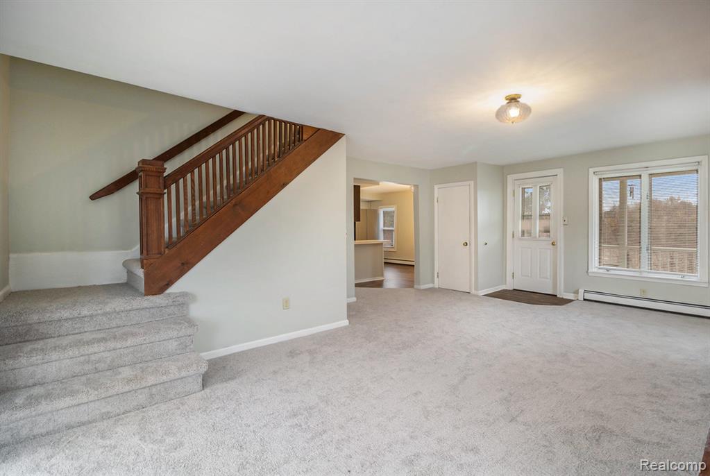 242 BROADWAY, Davisburg, MI 48350 — Photo 6