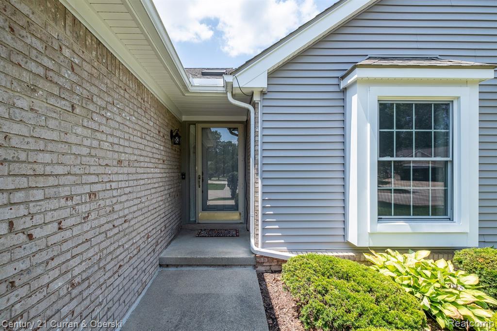 41841 RIVERWOOD Court, Canton, MI 48187 — Photo 3