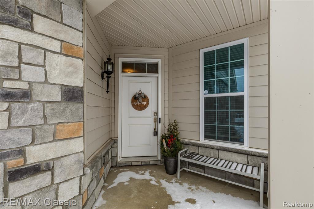 23774 SEMINOLE Trail, Novi, MI — Photo 4