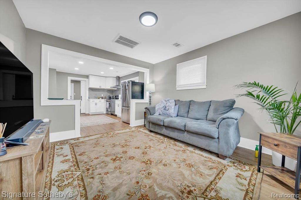 4245 Crane, Detroit, MI 48214 — Photo 4