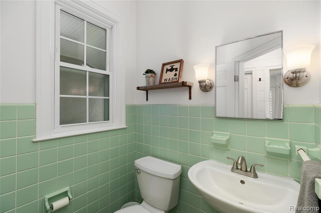 1615 Earlmont Road, Berkley, MI 48072 — Photo 21