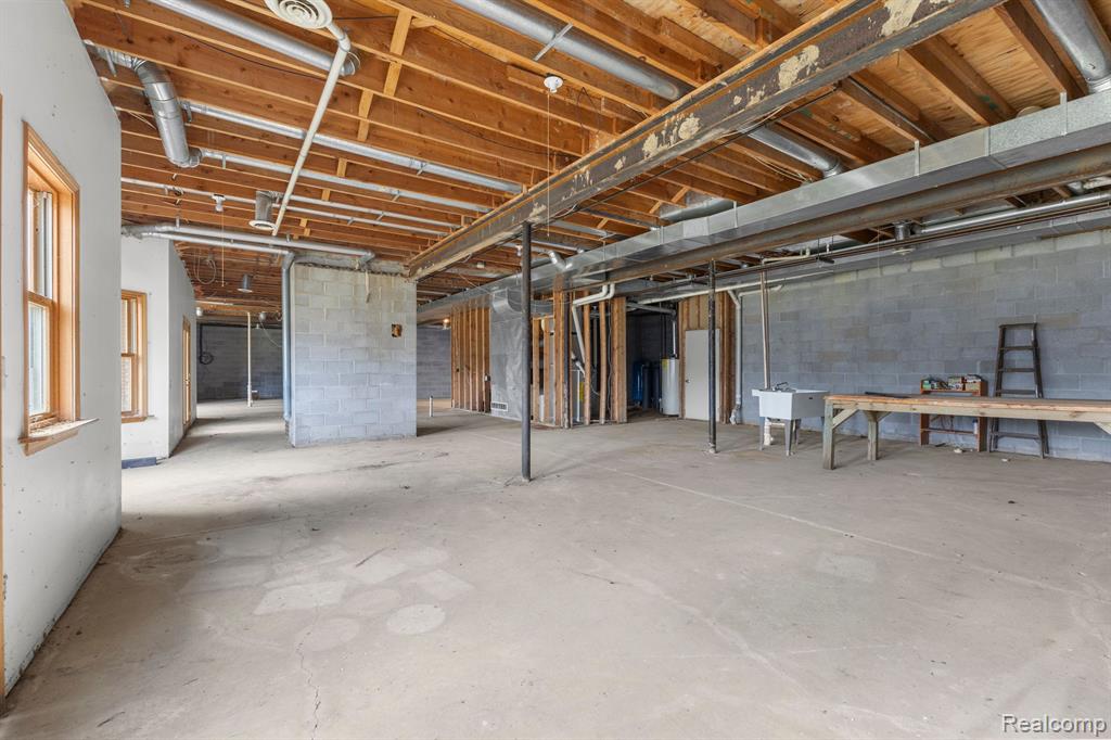 6555 WARREN Road, Ann Arbor, MI 48105 — Photo 59