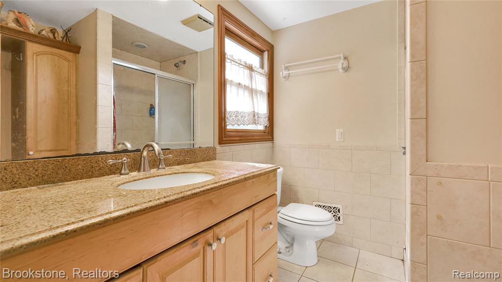 5205 Glengate Road, Rochester, MI 48306 — Photo 18