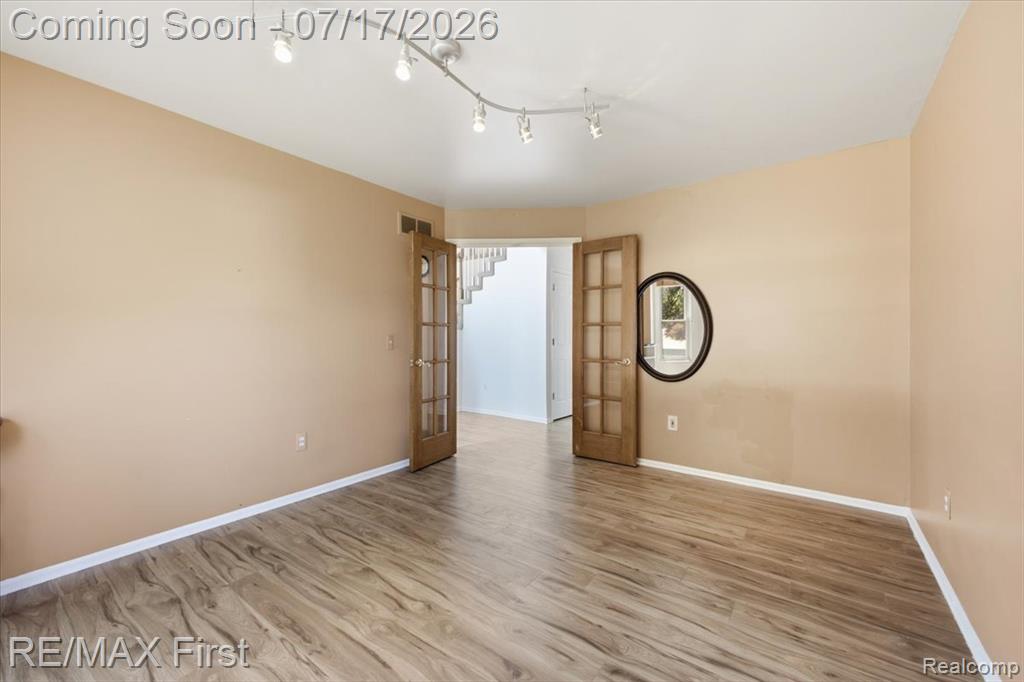50443 Middle River Drive, Macomb, MI 48044 — Photo 11