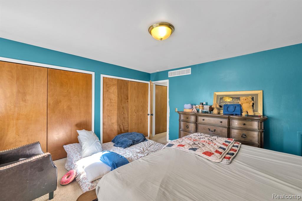 7511 Orchard Avenue, Dearborn, MI 48126 — Photo 30