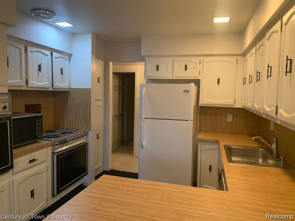 42160 E Woodward Avenue Avenue, 8, Bloomfield Hills, MI 48304 — Photo 16