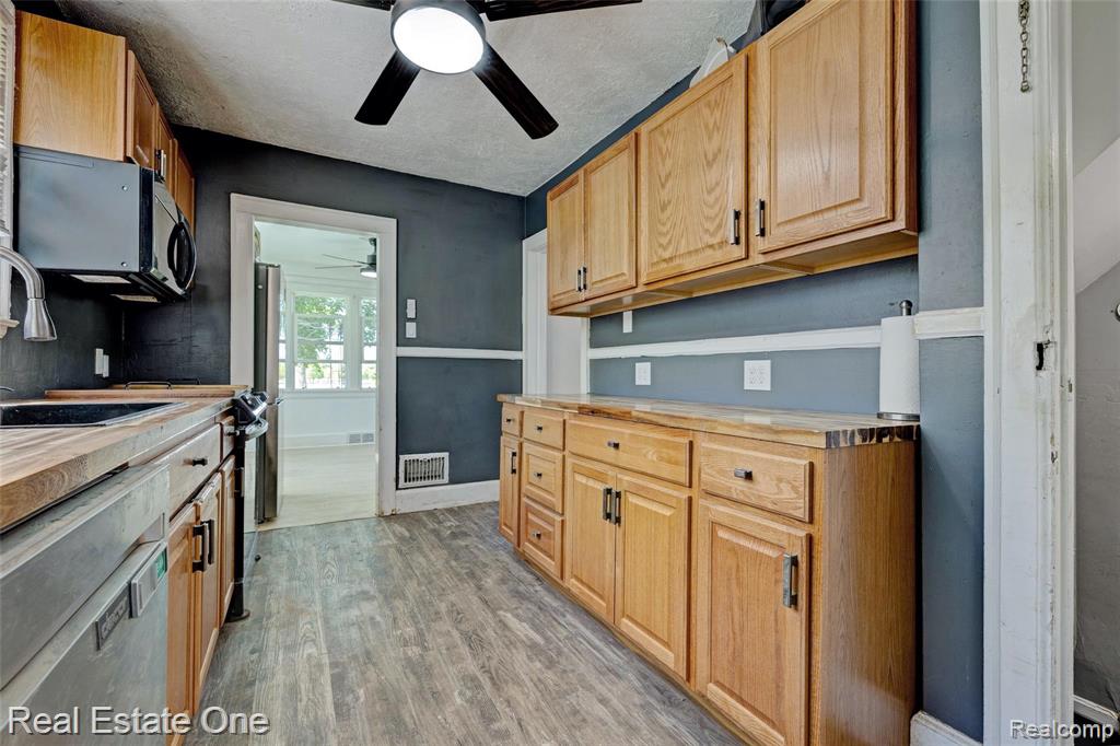 86 Marquette Street, Pontiac, MI 48342 — Photo 12