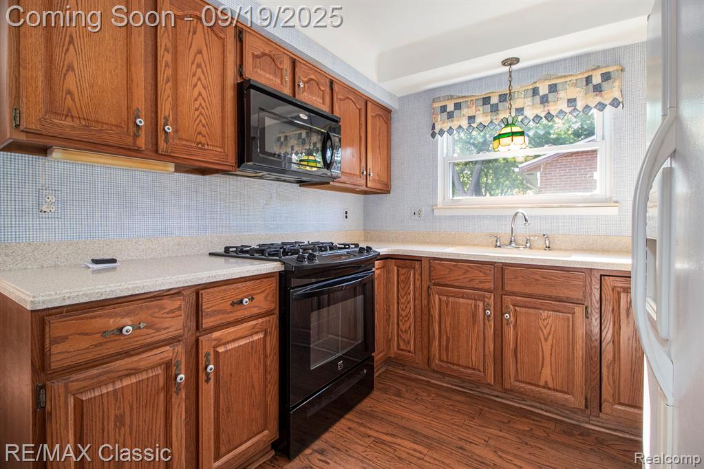42245 Hammill Lane, Plymouth, MI 48170 — Photo 11