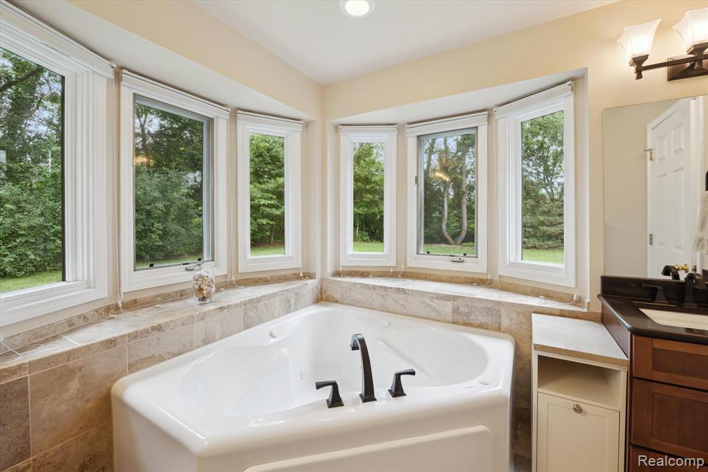 5993 Rosewood Parkway, White Lake, MI 48383 — Photo 24