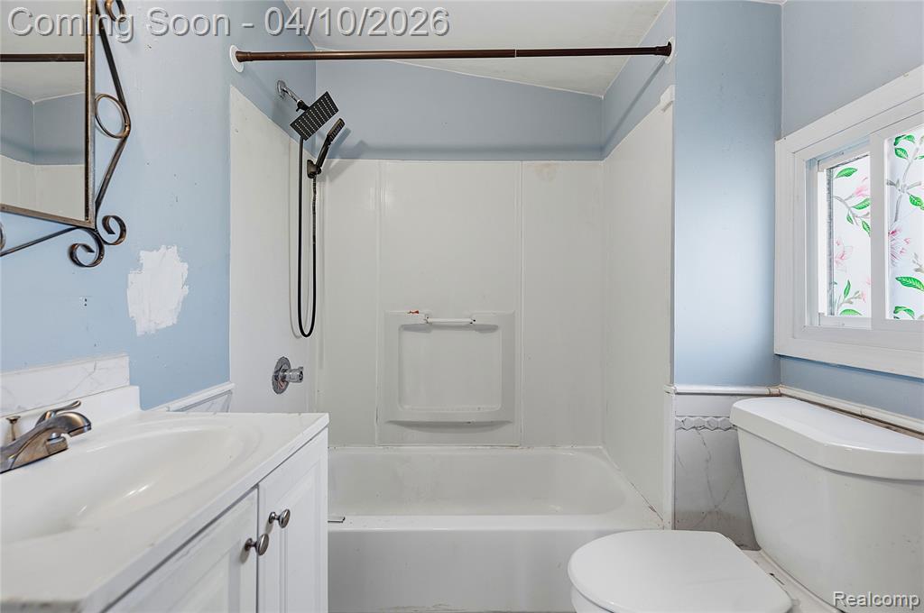 33524 Duncan, Fraser, MI 48026 — Photo 13
