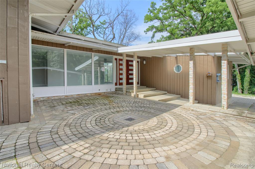 341 Corrie Road, Ann Arbor, MI 48105 — Photo 5