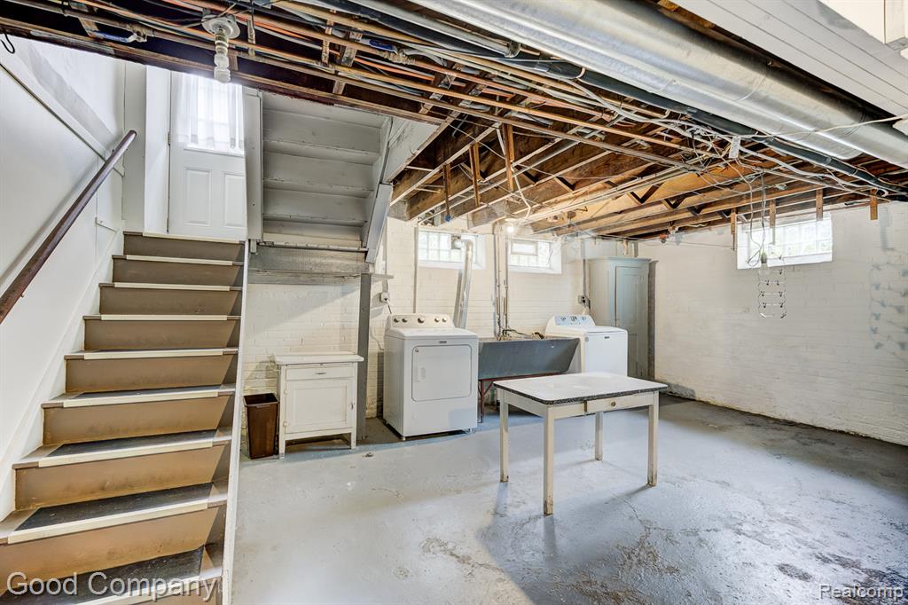 515 W Golden Gate, Highland Park, MI 48203 — Photo 48