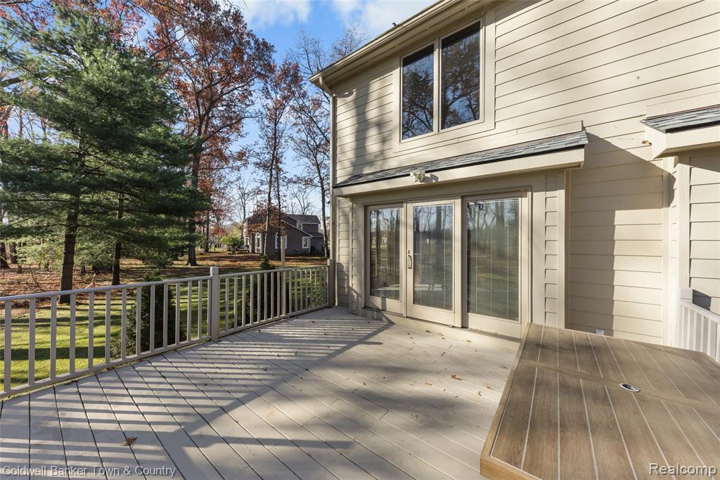 11535 Lancelot Lane, Pinckney, MI 48169 — Photo 12