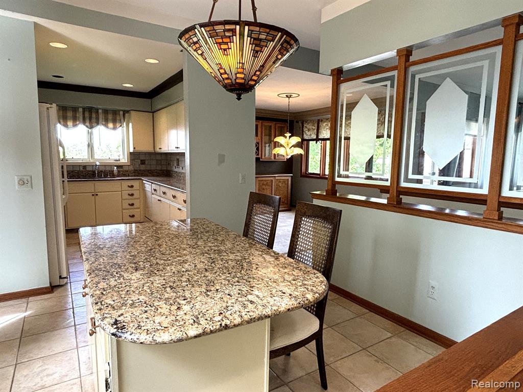 34060 HILLSIDE, Farmington Hills, MI 48335 — Photo 11