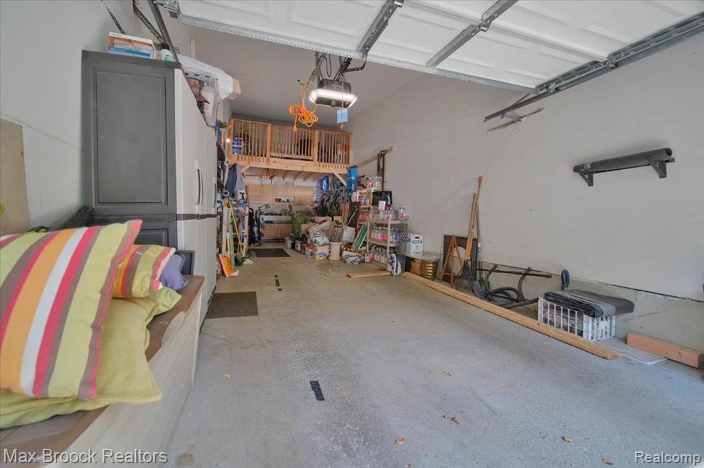 38750 CHESSINGTON, Farmington Hills, MI 48331 — Photo 26