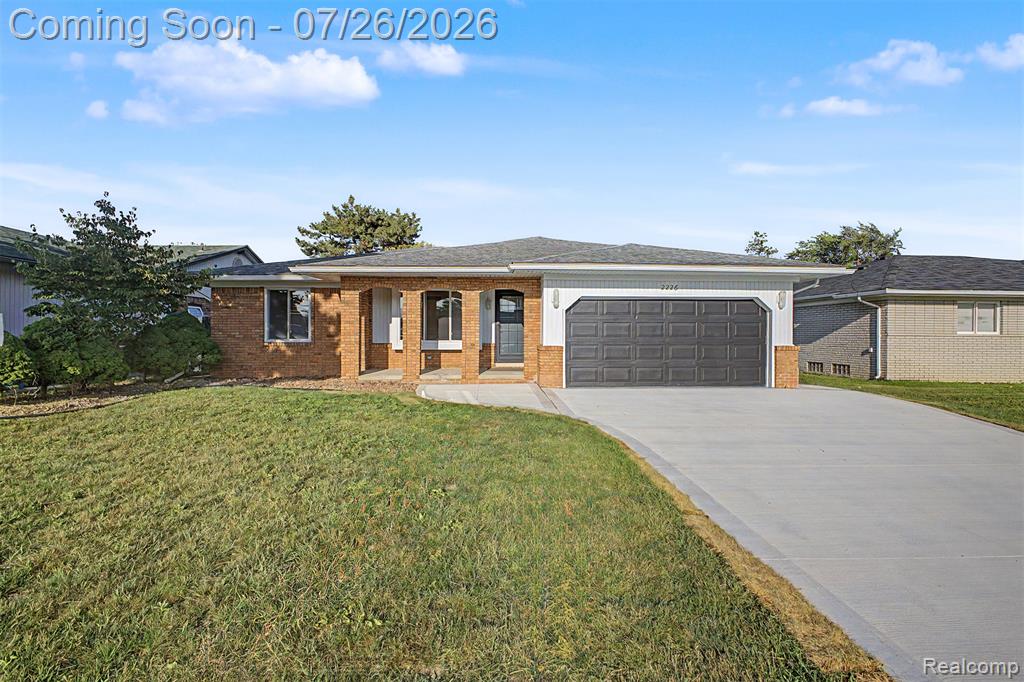 2226 Whitefield Street, Dearborn Heights, MI 48127
