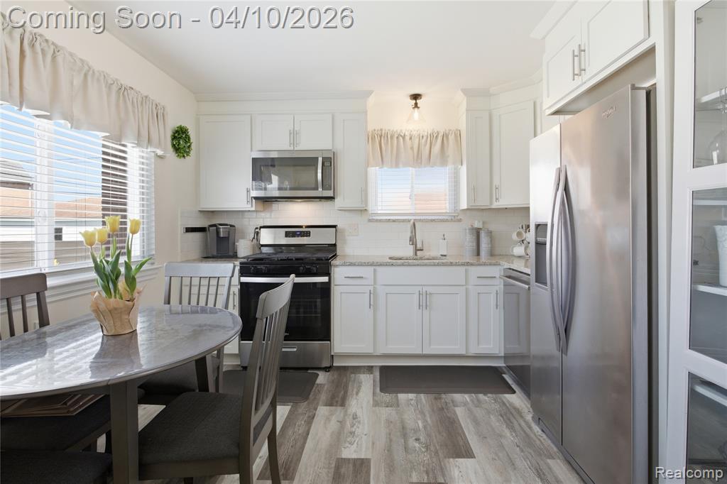 30725 Whittier Avenue, Madison Heights, MI 48071 — Photo 16