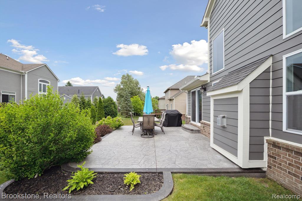 7422 S Village Drive, Clarkston, MI — Photo 45