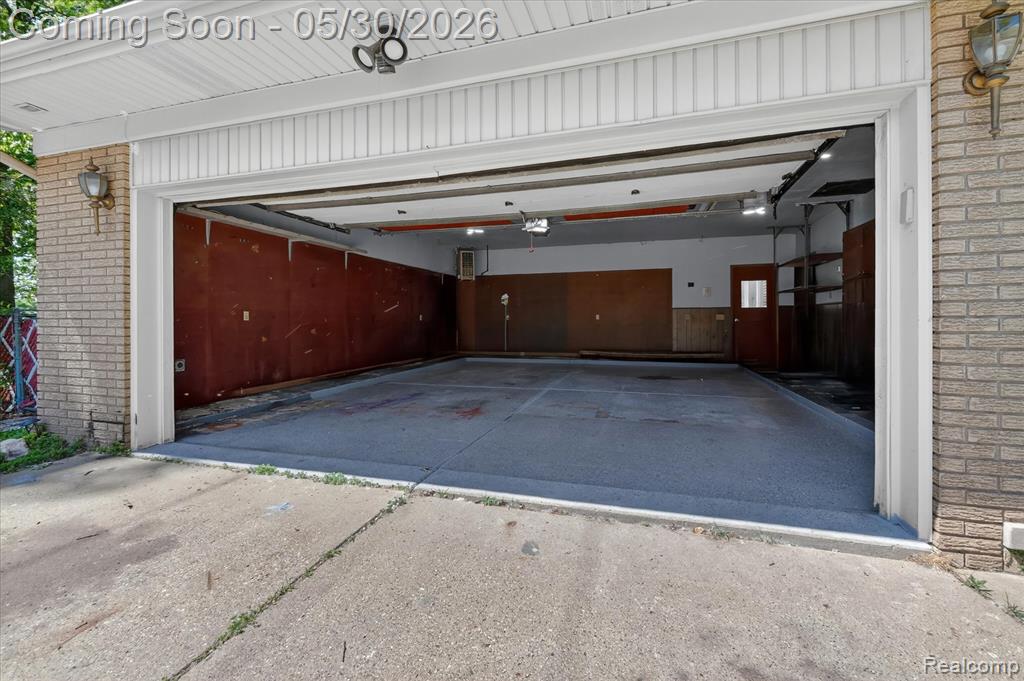 28013 Roan Drive, Warren, MI 48093 — Photo 45