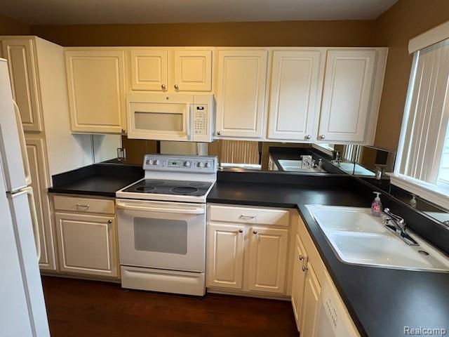 42717 Richmond Drive, Sterling Heights, MI 48313 — Photo 5