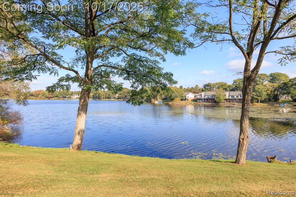 7109 Bluewater Drive, Clarkston, MI 48348 — Photo 34