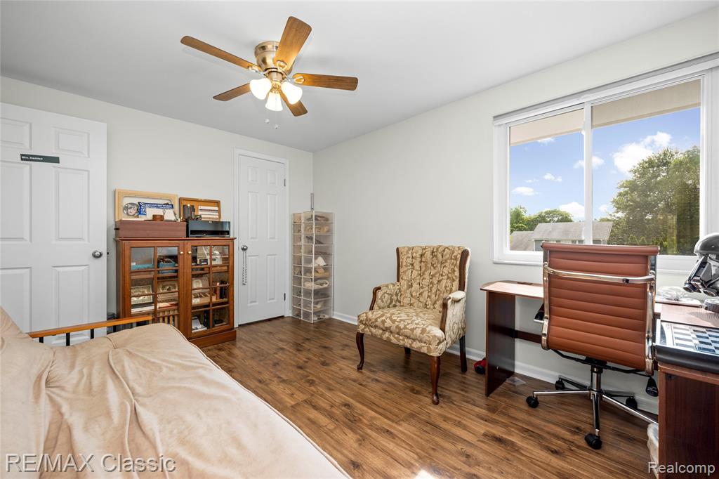 5651 Warrenshire Drive, West Bloomfield, MI — Photo 29