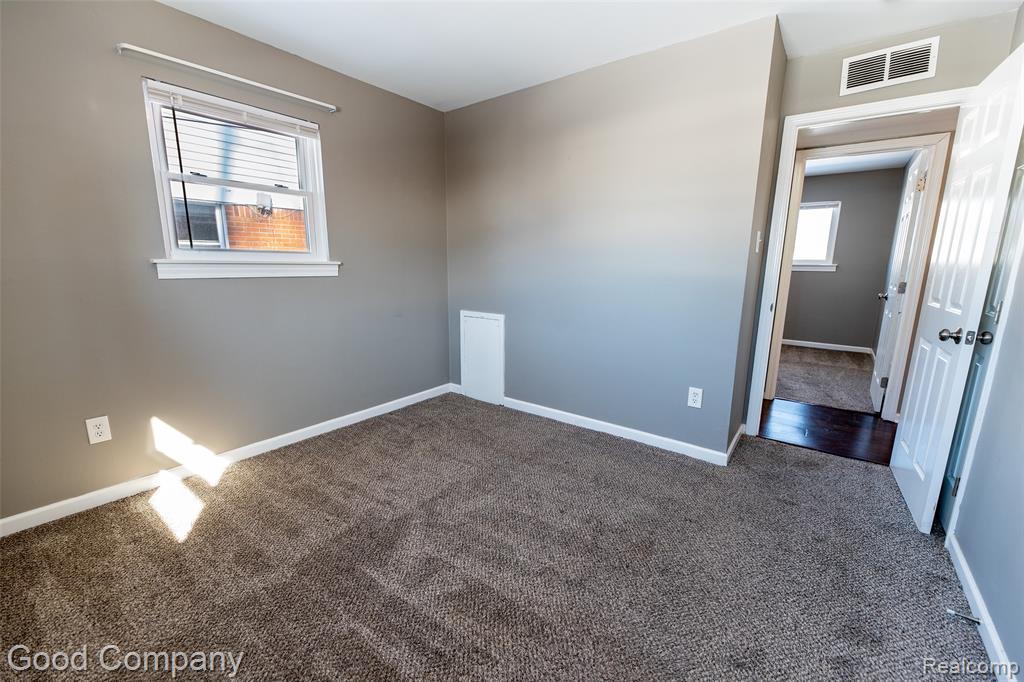 9312 Pine Street, Taylor, MI — Photo 11