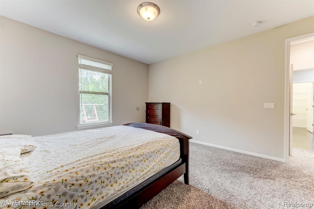 50784 SEVILLA Circle, Novi, MI — Photo 33