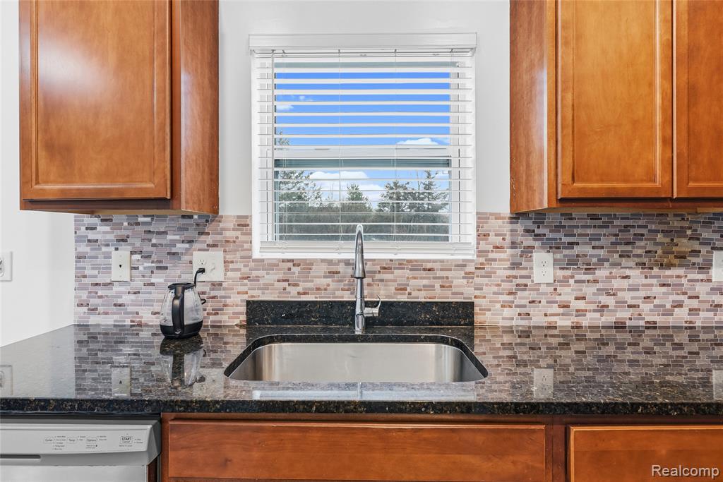 3069 Oxford Lane, Flushing, MI 48433 — Photo 29