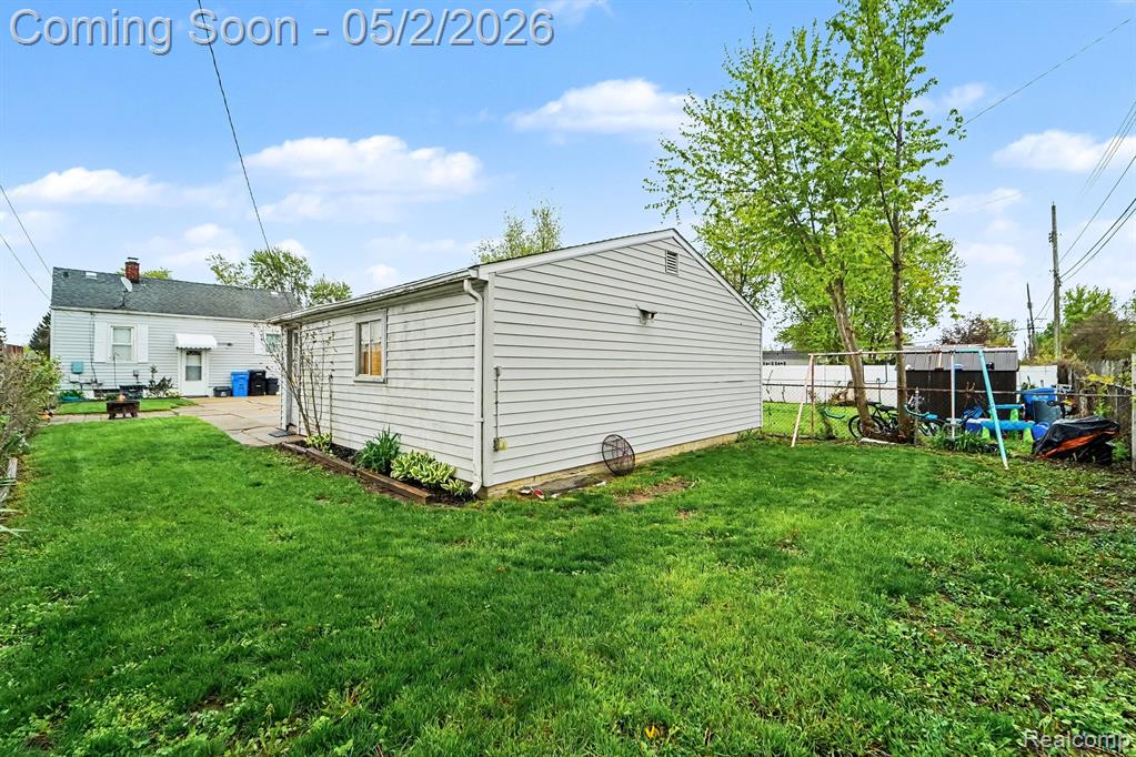 30729 Alger Street, Madison Heights, MI 48071 — Photo 24