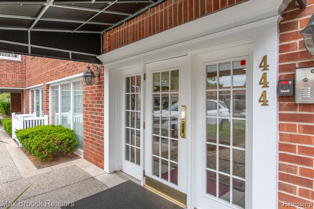 444 Chester Street, 420, Birmingham, MI 48009 — Photo 40