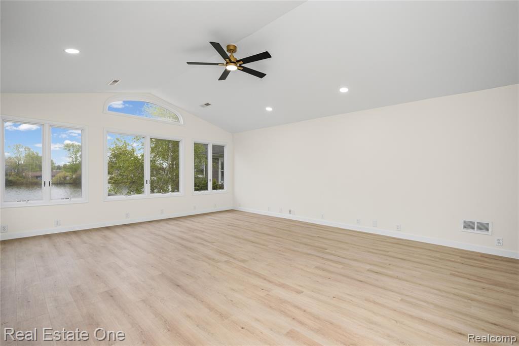 9047 Gale Road, White Lake, MI — Photo 43