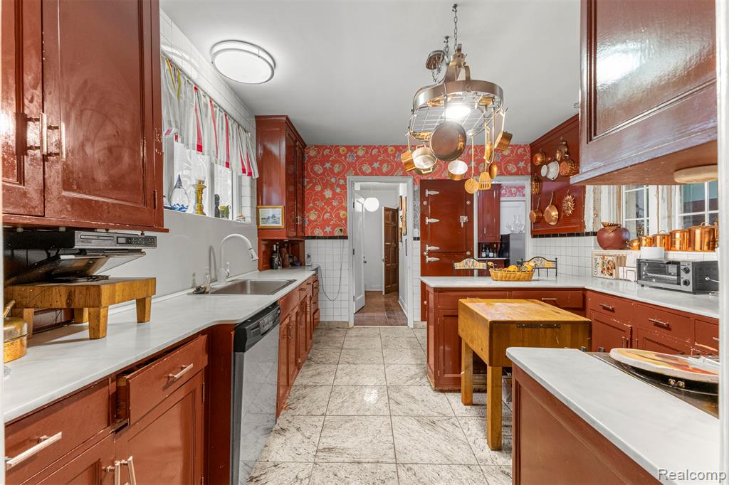 3001 Seminole Street, Detroit, MI 48214 — Photo 29