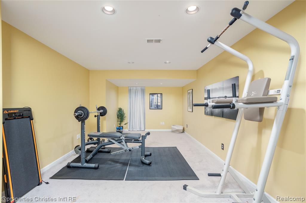 47320 Autumn Park Court, Novi, MI — Photo 45