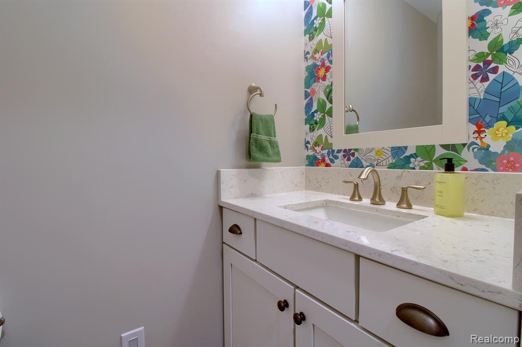 47495 PARKGATE, Canton, MI 48188 — Photo 19