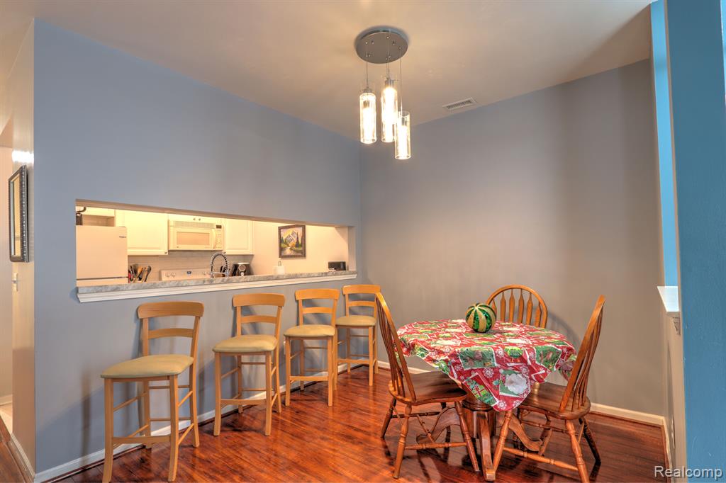 23074 FAIRLANE Boulevard, 6, Woodhaven, MI 48183 — Photo 12