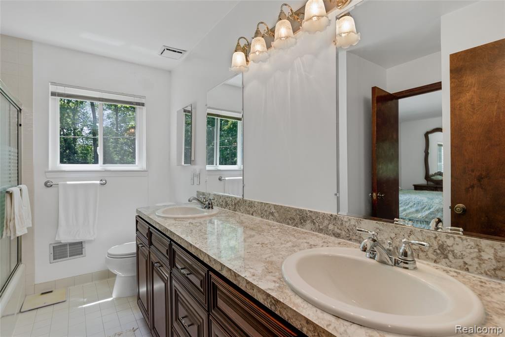 10100 Bridge Lake Road, Clarkston, MI 48348 — Photo 17