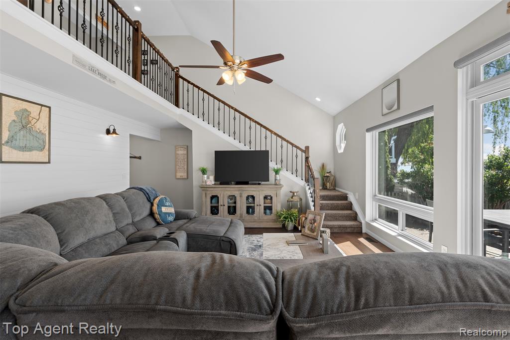 7910 ANCHOR BAY Drive, Clay, MI 48001 — Photo 11