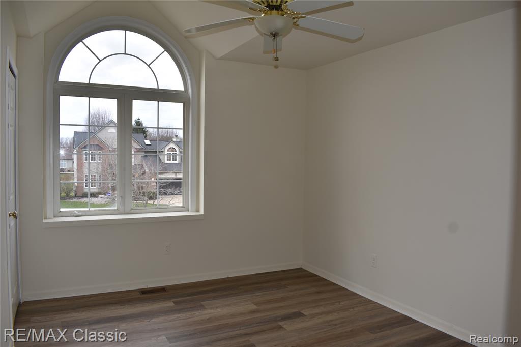 201 Columbia Drive, South Lyon, MI 48178 — Photo 42