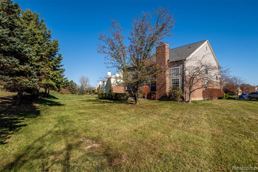 466 Ivy Lane, Troy, MI 48098 — Photo 38