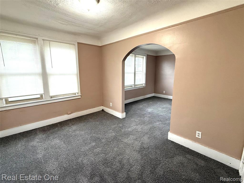 4700 CURTIS Street, Dearborn, MI 48126 — Photo 2
